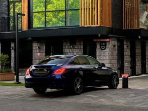 Mercedes C